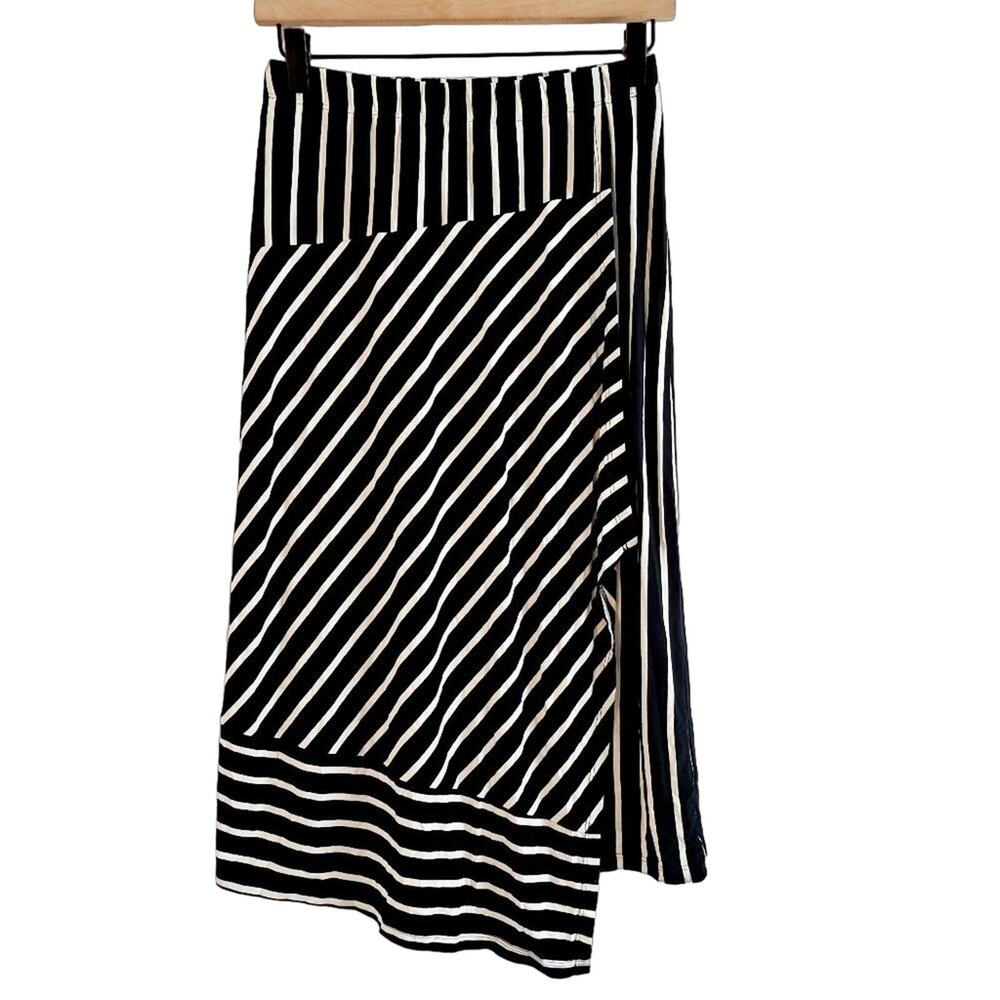 Kensie Striped Asymmetrical Hem Pull On Skirt